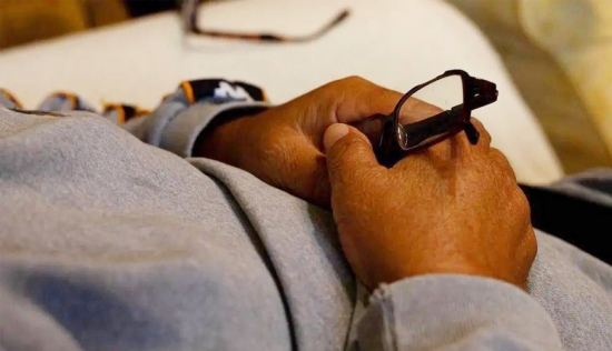 美麗島多焦鏡：王先生出門忘帶老花鏡，路邊攤買了副卻買了麻煩