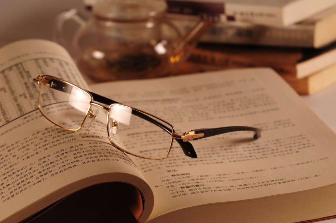 老花鏡最多戴五年就得換，科學(xué)嗎？