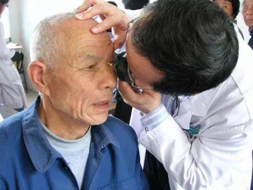 佩戴老花鏡需要注意什么？